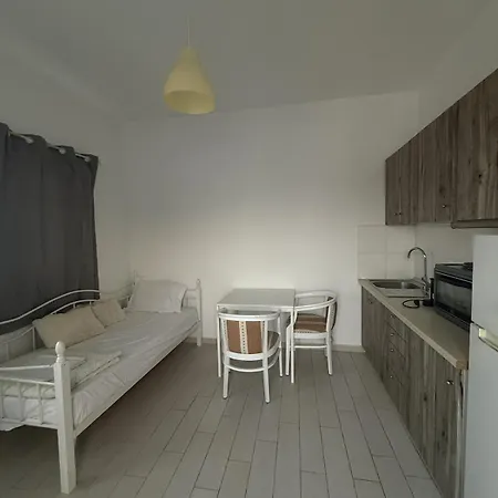 Apartment Enes Klouvas